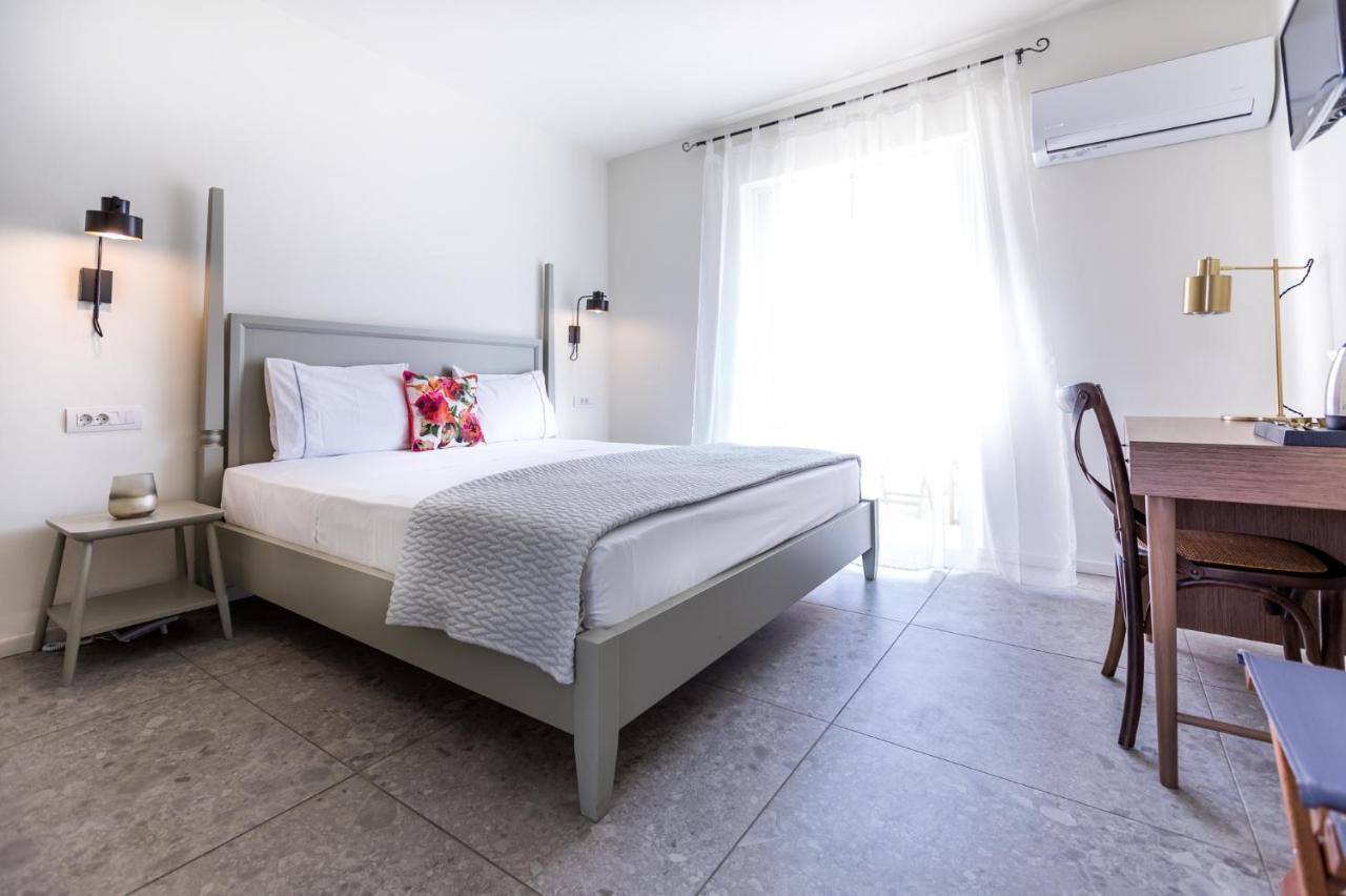 Lemon Tree House Aparthotel Karpathos Town  Exterior photo